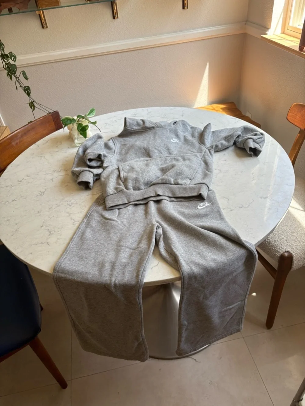 Nike Grey Sweatshirt & Jogger Set - Picture 8 of 9
